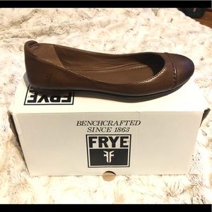 Frye Phillip Cap Toe Ballet Flats Size 8